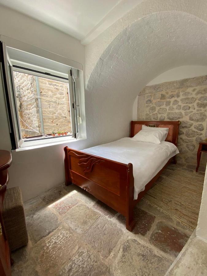 Apartment Ozana Kotor Buitenkant foto