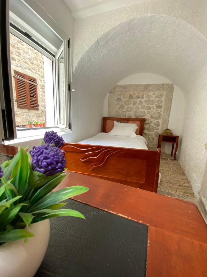 Apartment Ozana Kotor Buitenkant foto