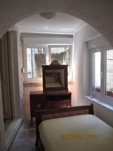 Apartment Ozana Kotor Buitenkant foto